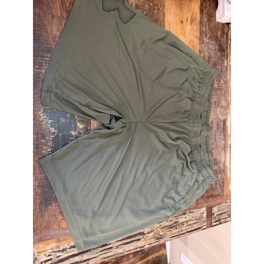 Mens 2XL UnderArmour Green Athletic Shorts 9.5 In Inseam